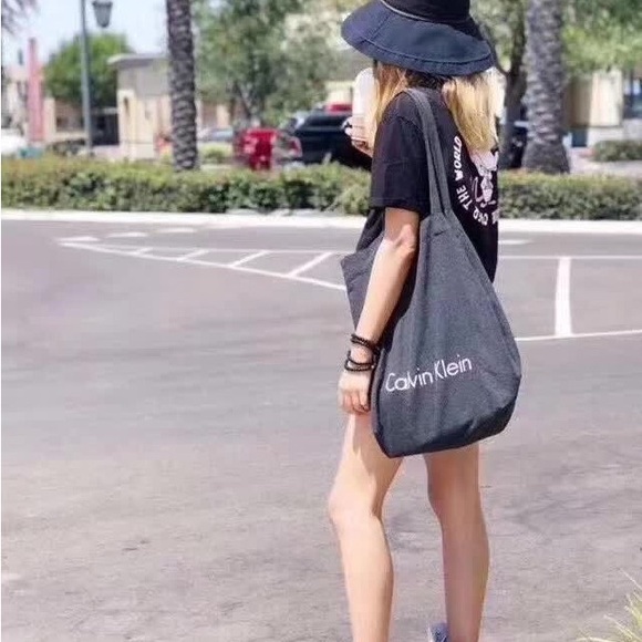 Calvin Klein tote bag - Picture 7 of 7